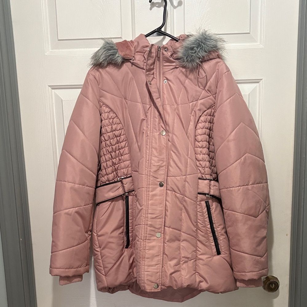 Women's Pink Quilted Jacket with Faux Fur Trim